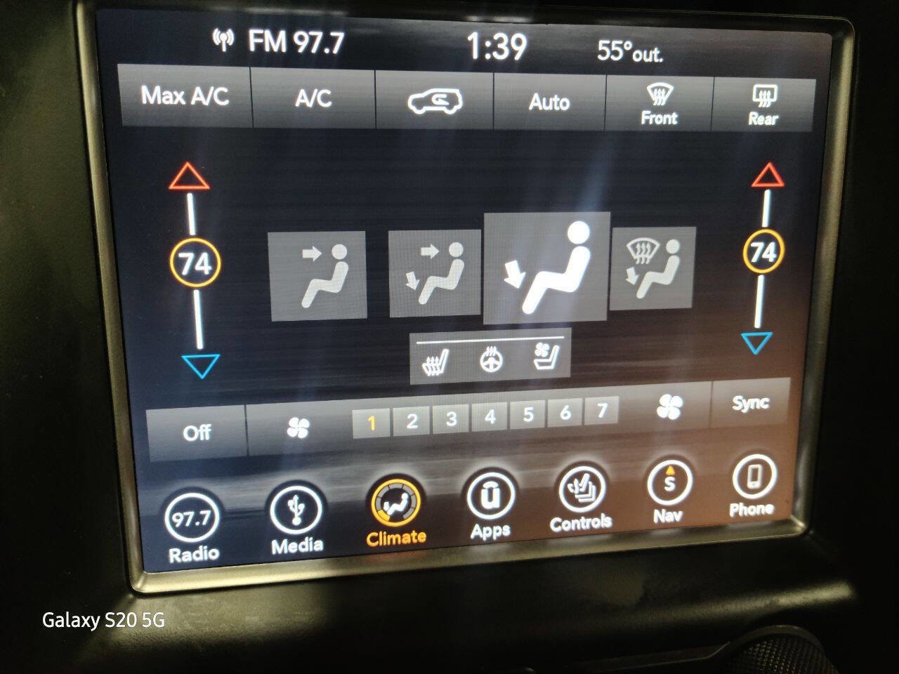 Used 2018 Jeep Grand Cherokee Overland image 40