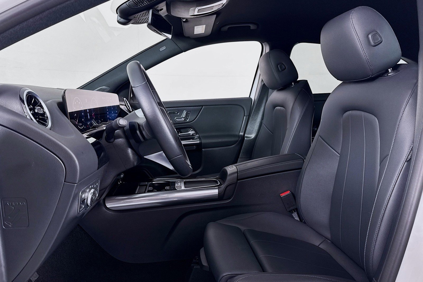 Certified 2026 Mercedes-Benz GLA 250 4MATIC image 18