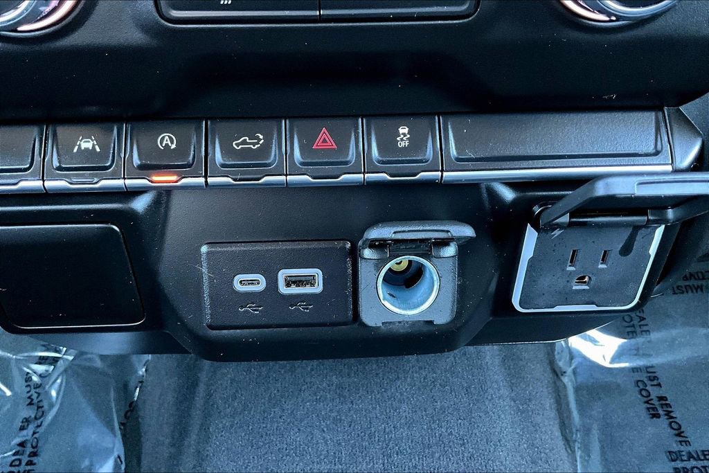 Used 2024 Chevrolet Silverado 1500 Custom image 26