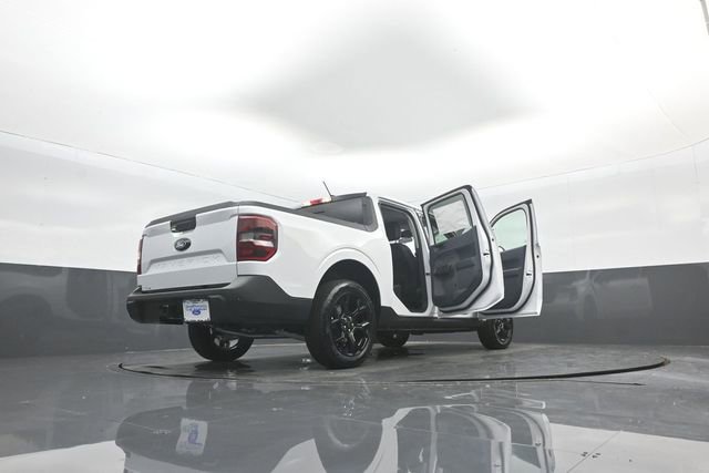 New 2026 Ford Maverick Lariat w/ Black Appearance Package image 39