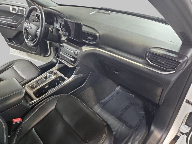 Used 2020 Ford Explorer XLT w/ Equipment Group 202A image 10