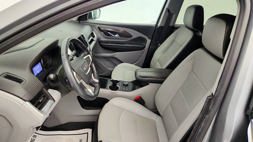Used 2023 GMC Terrain SLT w/ Tech Package image 19