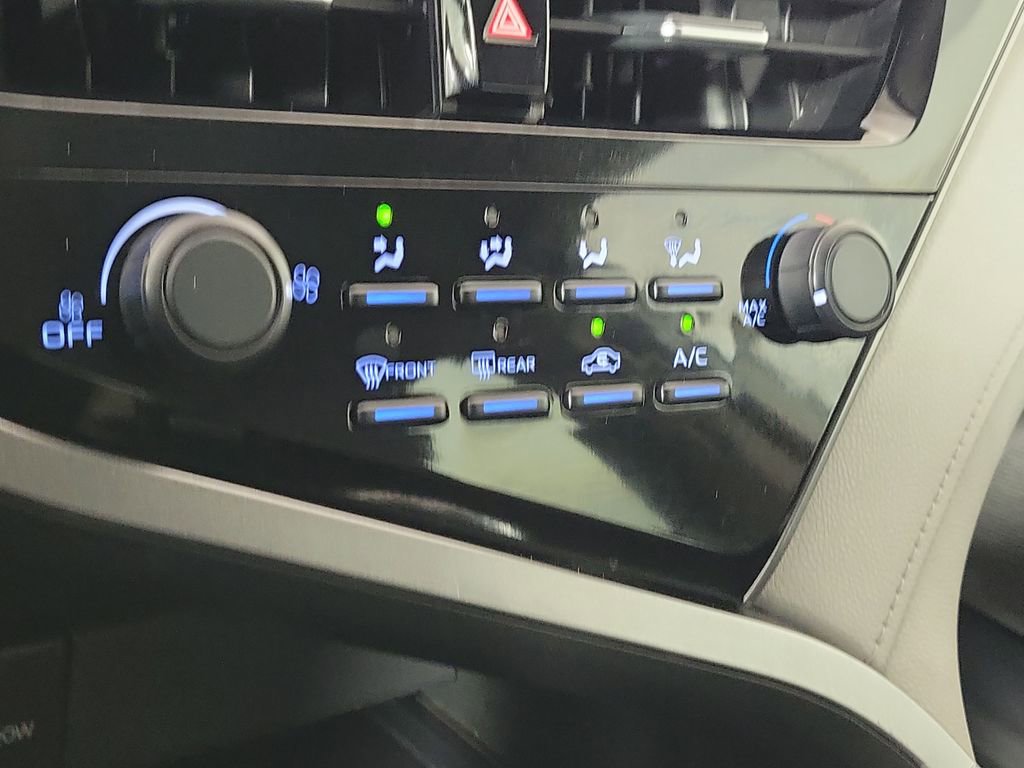 Certified 2021 Toyota Camry LE FWD image 17