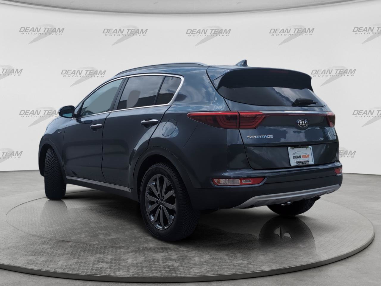 Used 2018 Kia Sportage EX w/ EX Sport Appearance Package AWD/4WD image 6