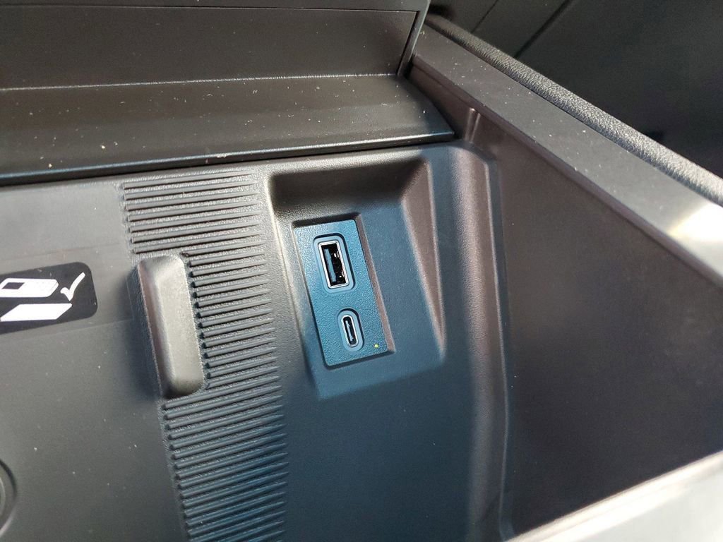 New 2025 GMC Hummer EV 2X image 31