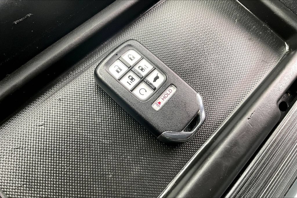 Used 2023 Honda Odyssey Touring image 34