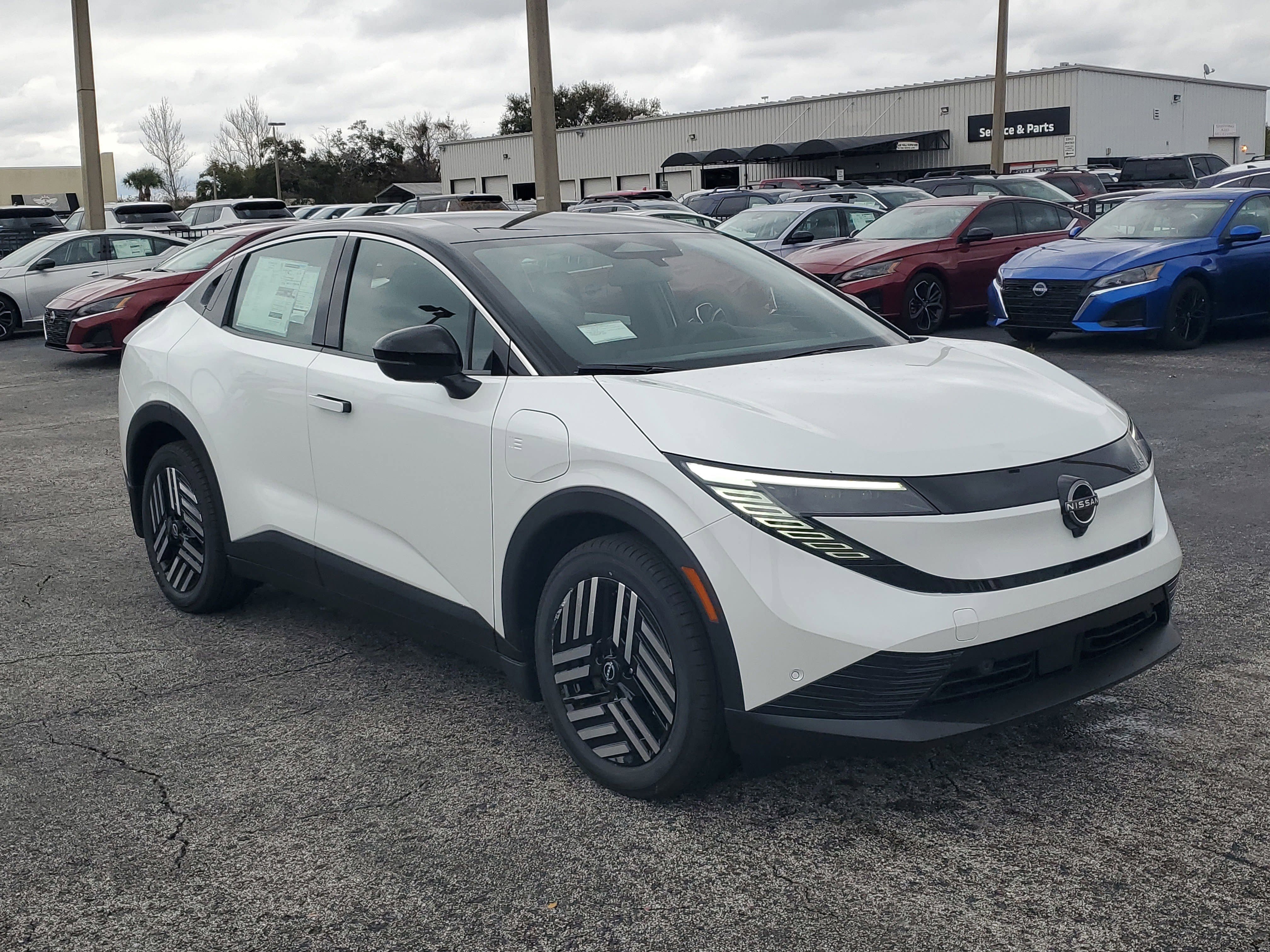 New 2026 Nissan Leaf SV+ w/ Floor Mat Package (SV+) FWD image 3