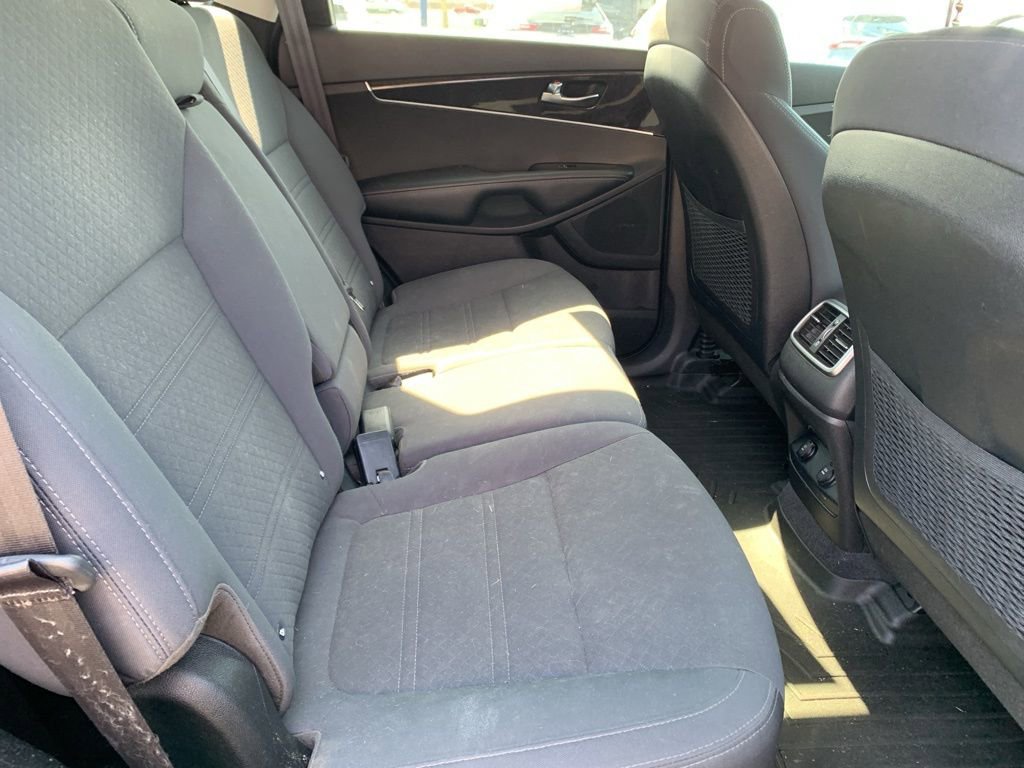 Used 2016 Kia Sorento LX AWD/4WD image 19