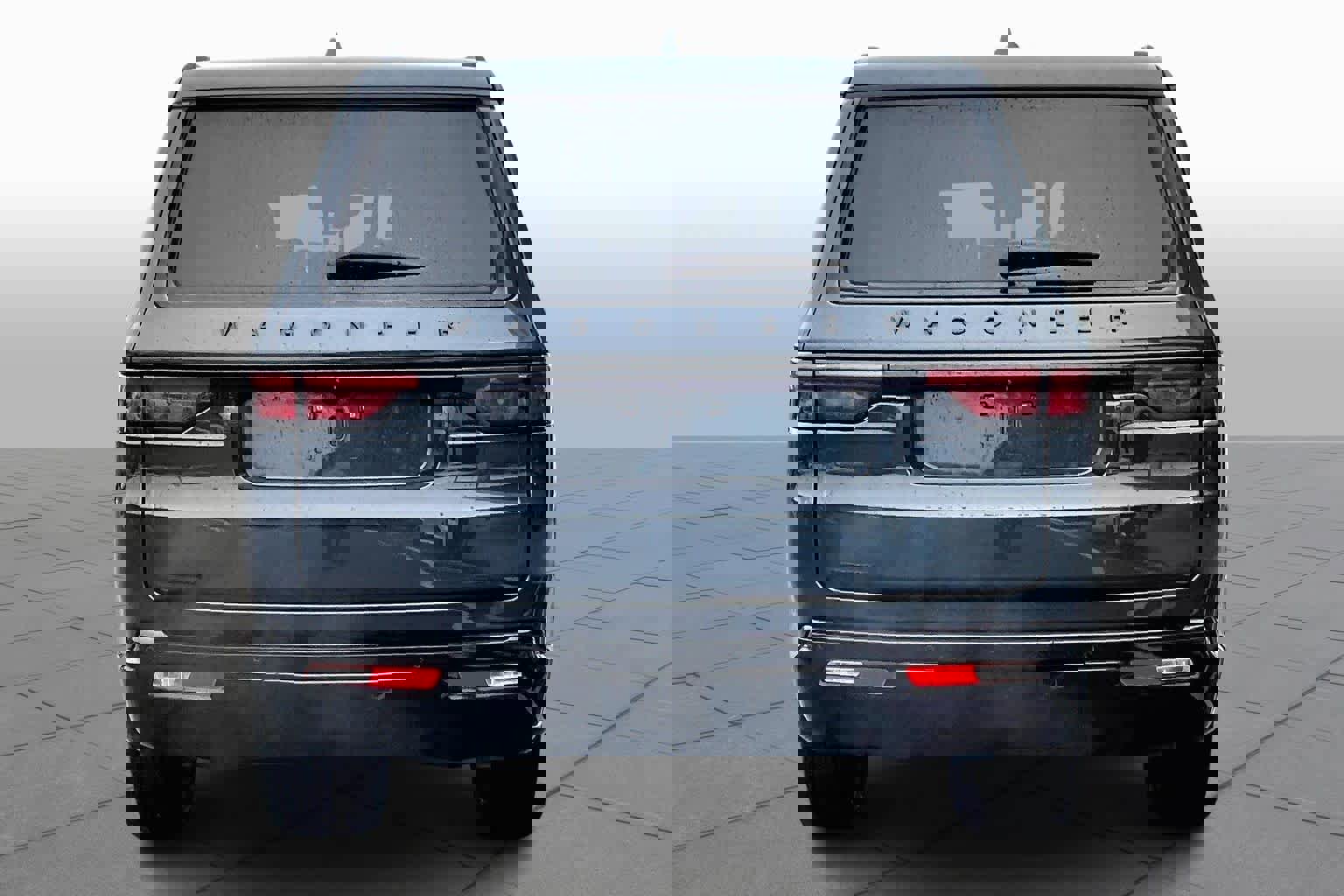 Used 2023 Jeep Wagoneer Series II image 5