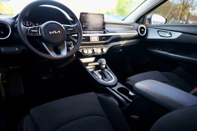 Used 2022 Kia Forte LXS image 30