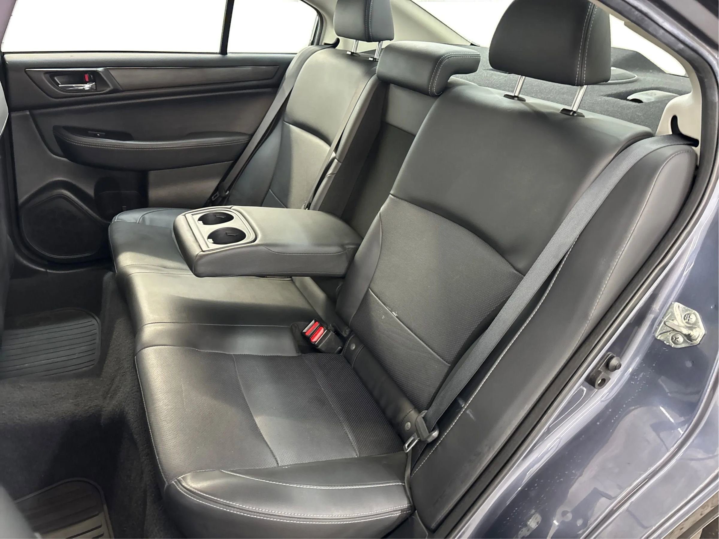 Used 2017 Subaru Legacy 2.5i Limited AWD/4WD image 14