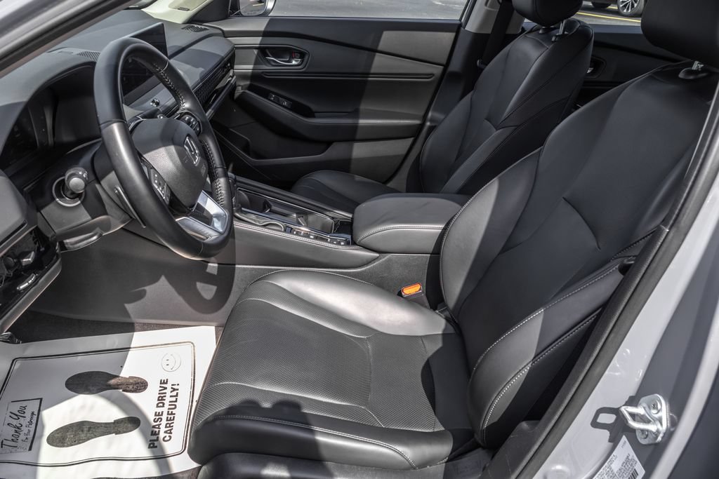 Used 2024 Honda Accord Touring image 13