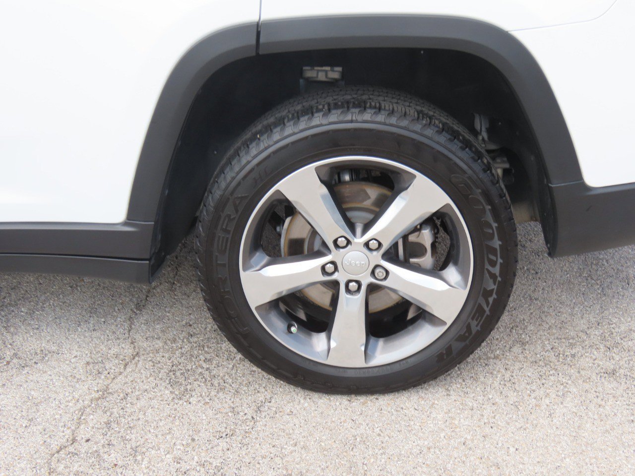 Used 2022 Jeep Grand Cherokee L Limited AWD/4WD image 18