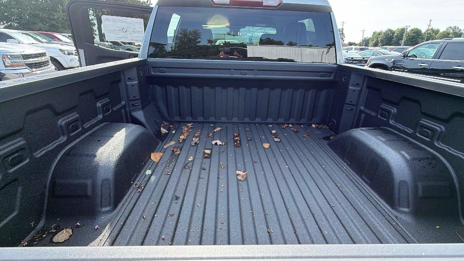 New 2026 Chevrolet Silverado 1500 Custom w/ Turbomax Blackout Package AWD/4WD image 12