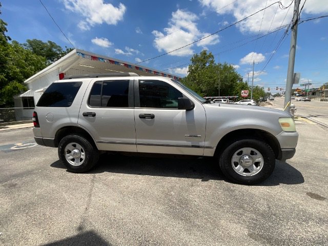 Used 2006 Ford Explorer XLS RWD image 8