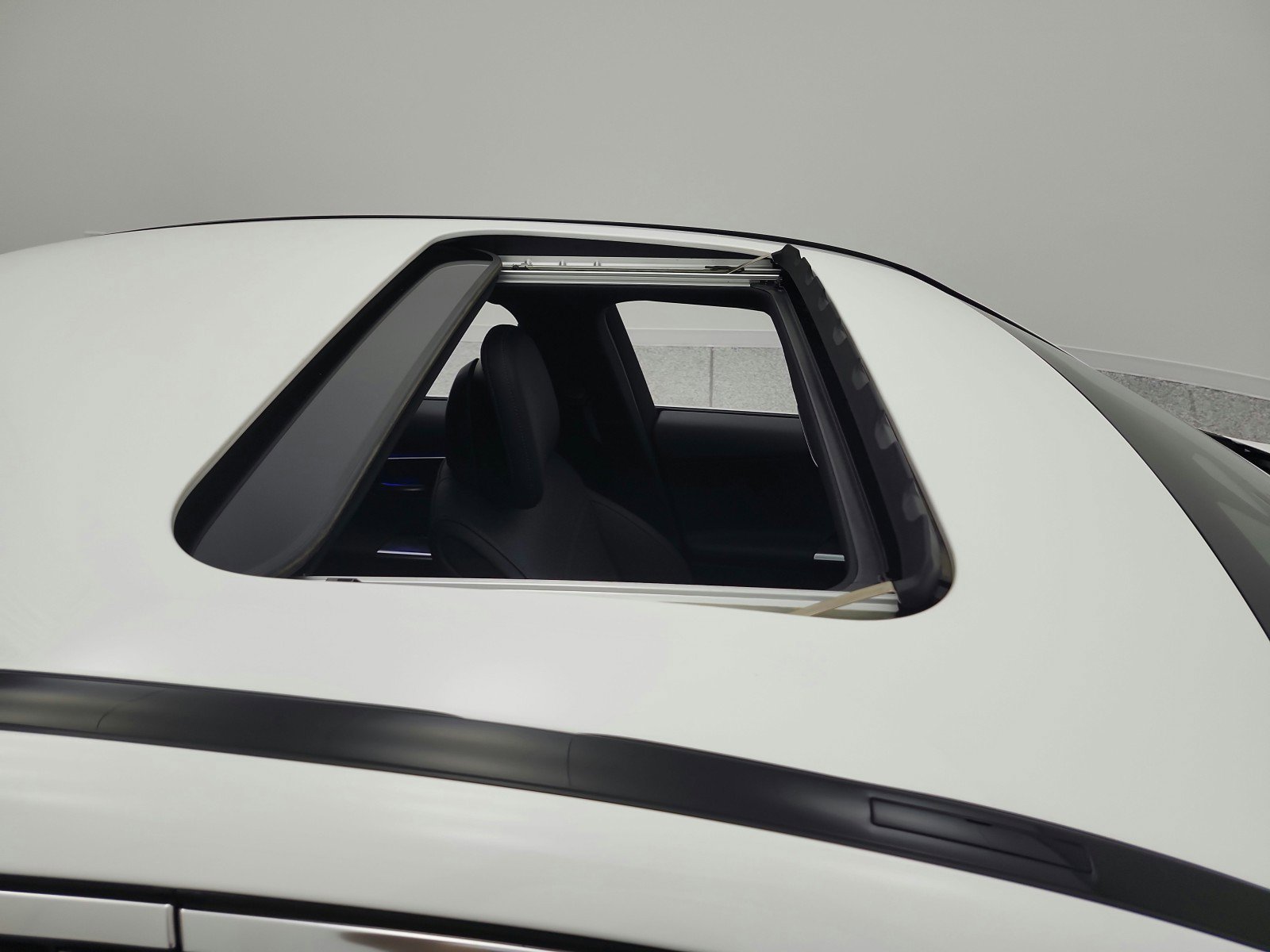 Used 2024 Mercedes-Benz C 300 Sedan image 19