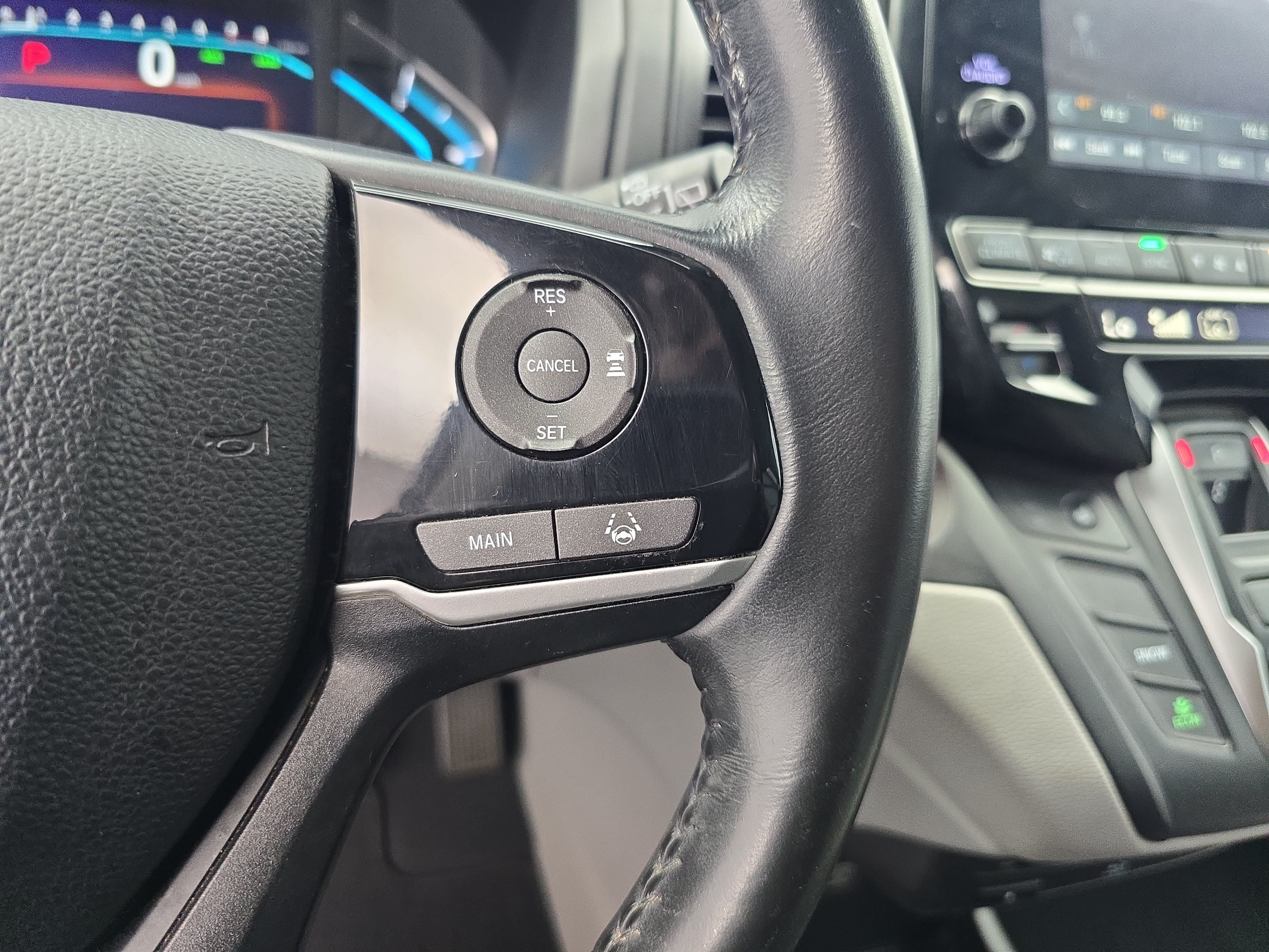 Used 2018 Honda Odyssey EX-L image 19
