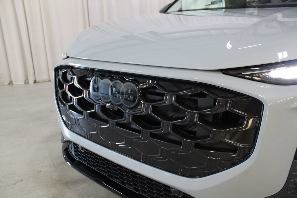 New 2026 Audi Q3 quattro 2.0T AWD/4WD image 33
