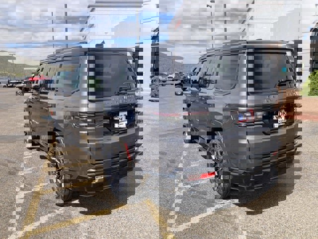 New 2025 Jeep Grand Wagoneer Series II Obsidian w/ Quick Order Packagew 28T image 8