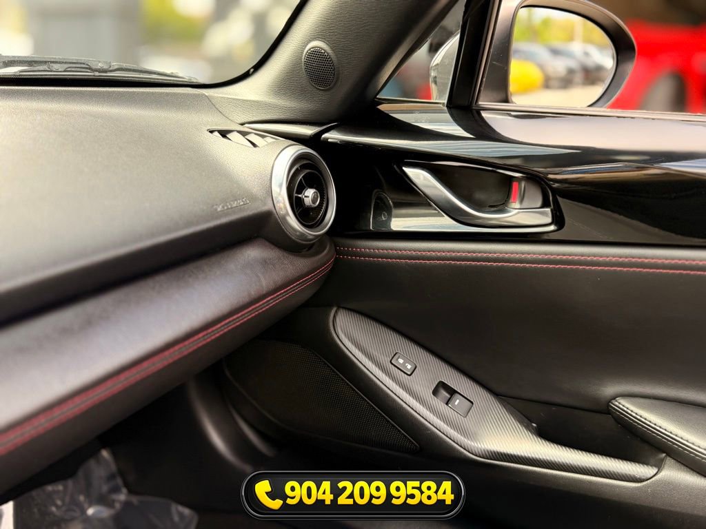 Used 2017 MAZDA MX-5 Miata Grand Touring RWD image 19