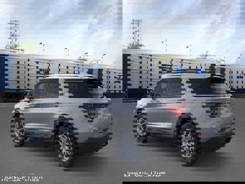 New 2026 Ford Explorer Active image 5