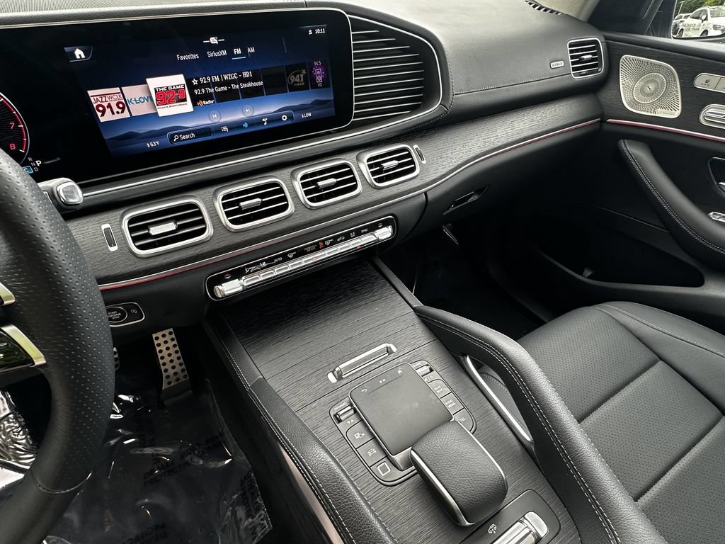 Certified 2026 Mercedes-Benz GLS 450 4MATIC image 31