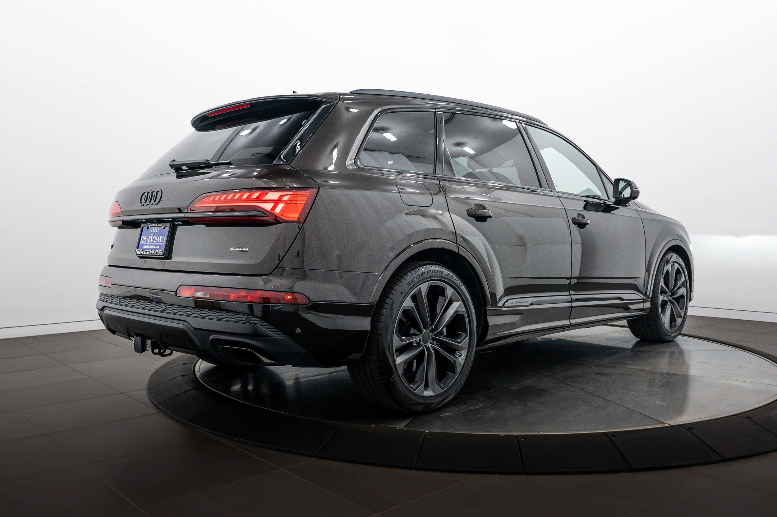 Used 2026 Audi Q7 3.0T Premium Plus w/ Premium Plus Package AWD/4WD image 8
