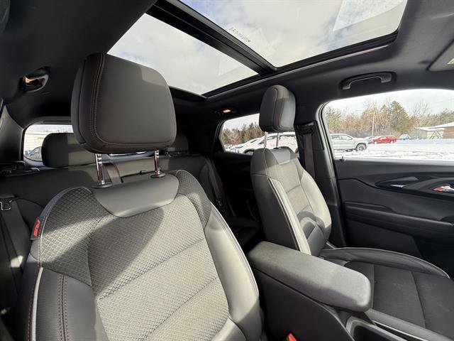 Used 2023 Chevrolet TrailBlazer RS w/ Sun and Liftgate Package image 16