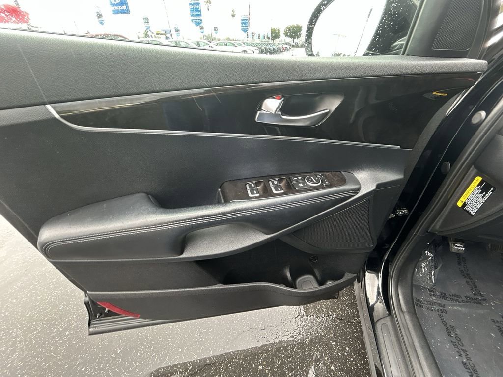Used 2016 Kia Sorento L image 13