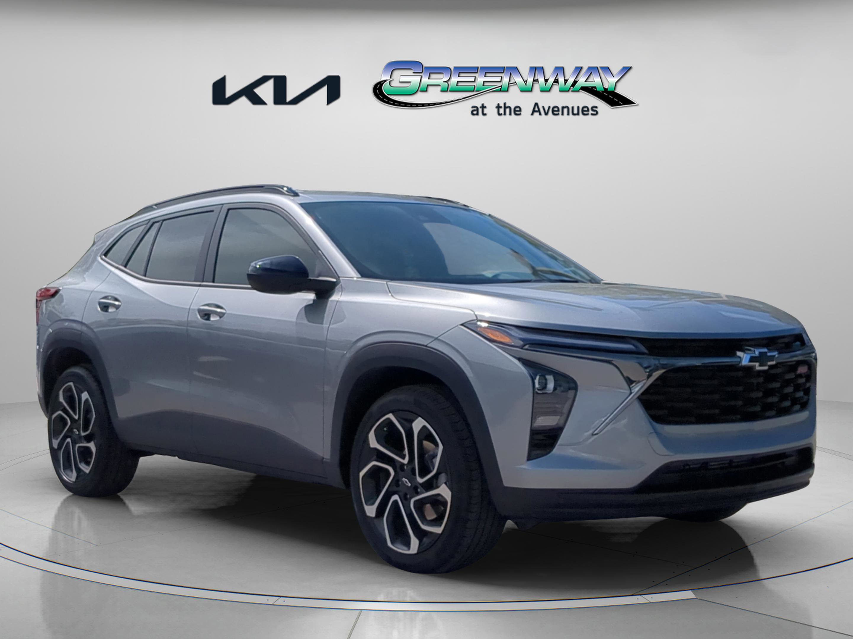 Used 2025 Chevrolet Trax RS w/ Driver Confidence Package FWD image 26