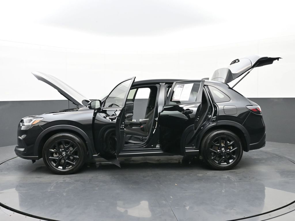 Used 2025 Honda HR-V Sport image 41