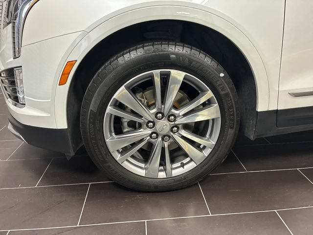 Certified 2024 Cadillac XT5 Premium Luxury FWD image 28