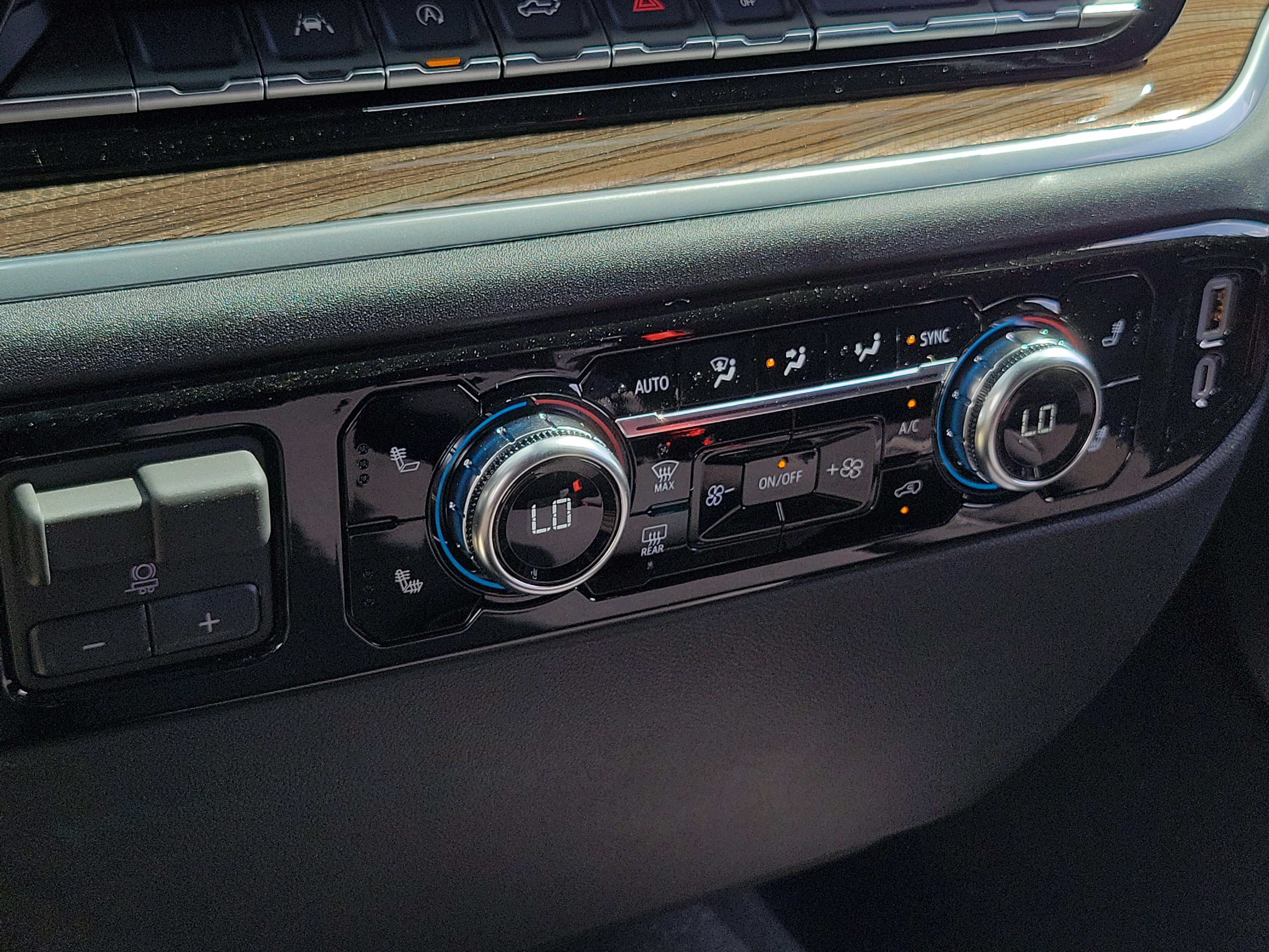 New 2026 GMC Sierra 1500 Elevation AWD/4WD image 30