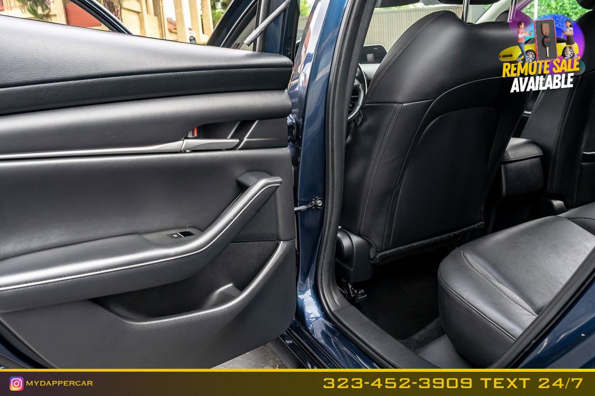 Used 2020 MAZDA MAZDA3 Sedan w/ Select Package FWD image 14