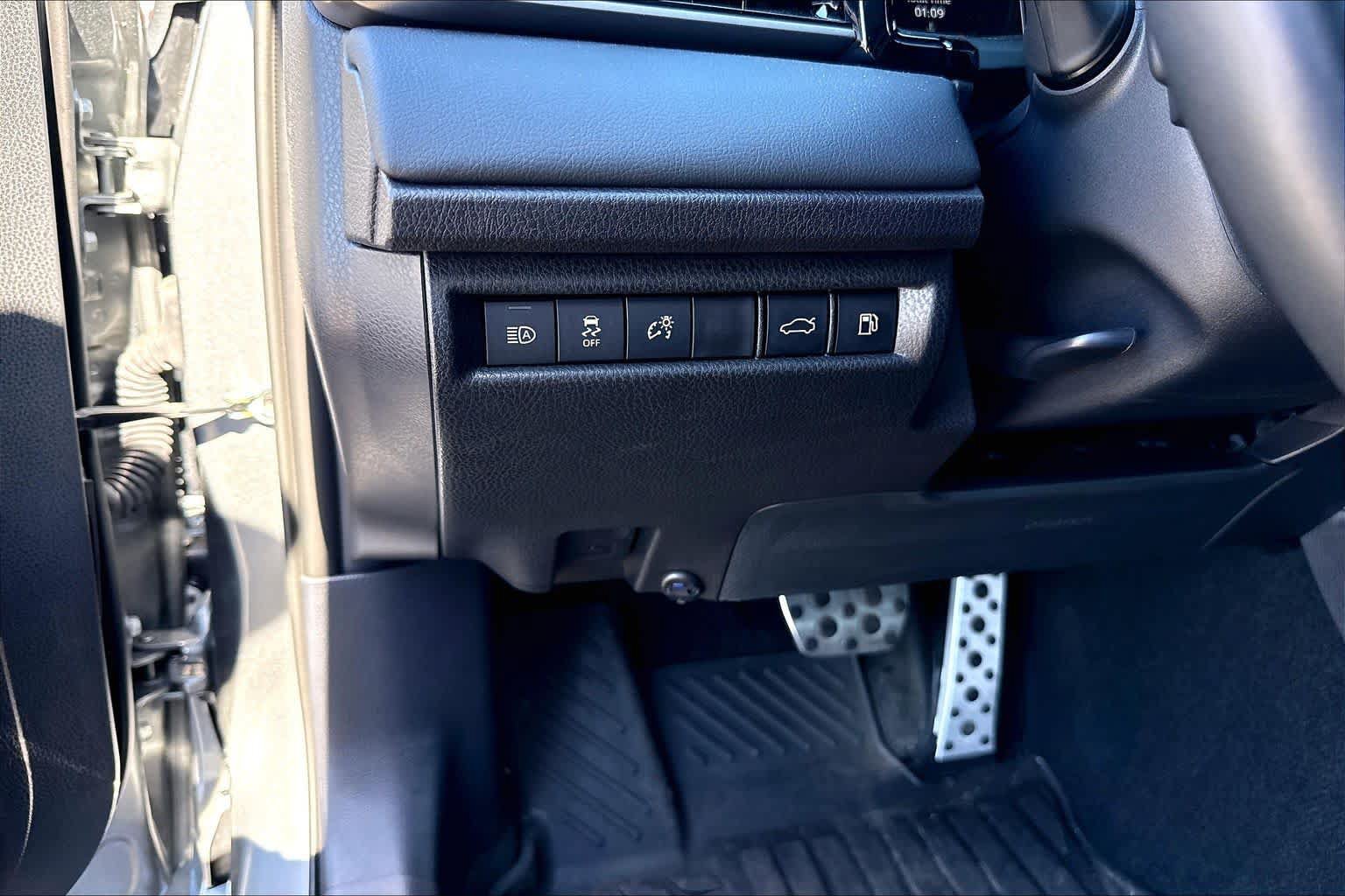 Certified 2026 Toyota Camry XSE FWD image 33