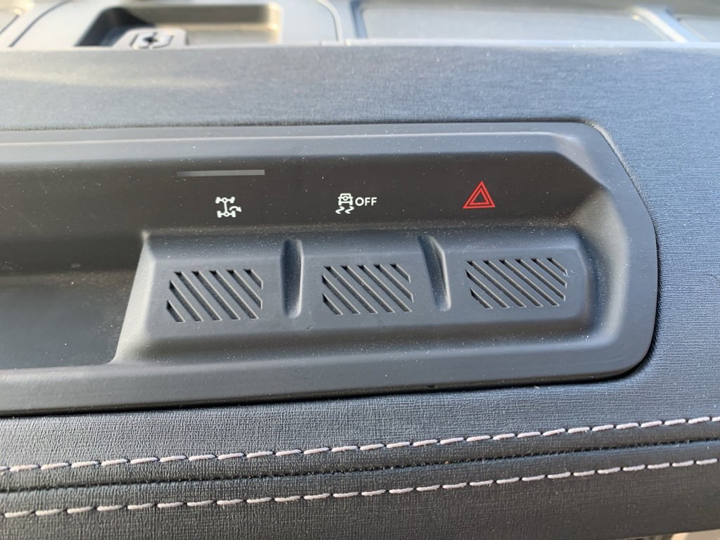 Used 2025 Ford Bronco Outer Banks image 28