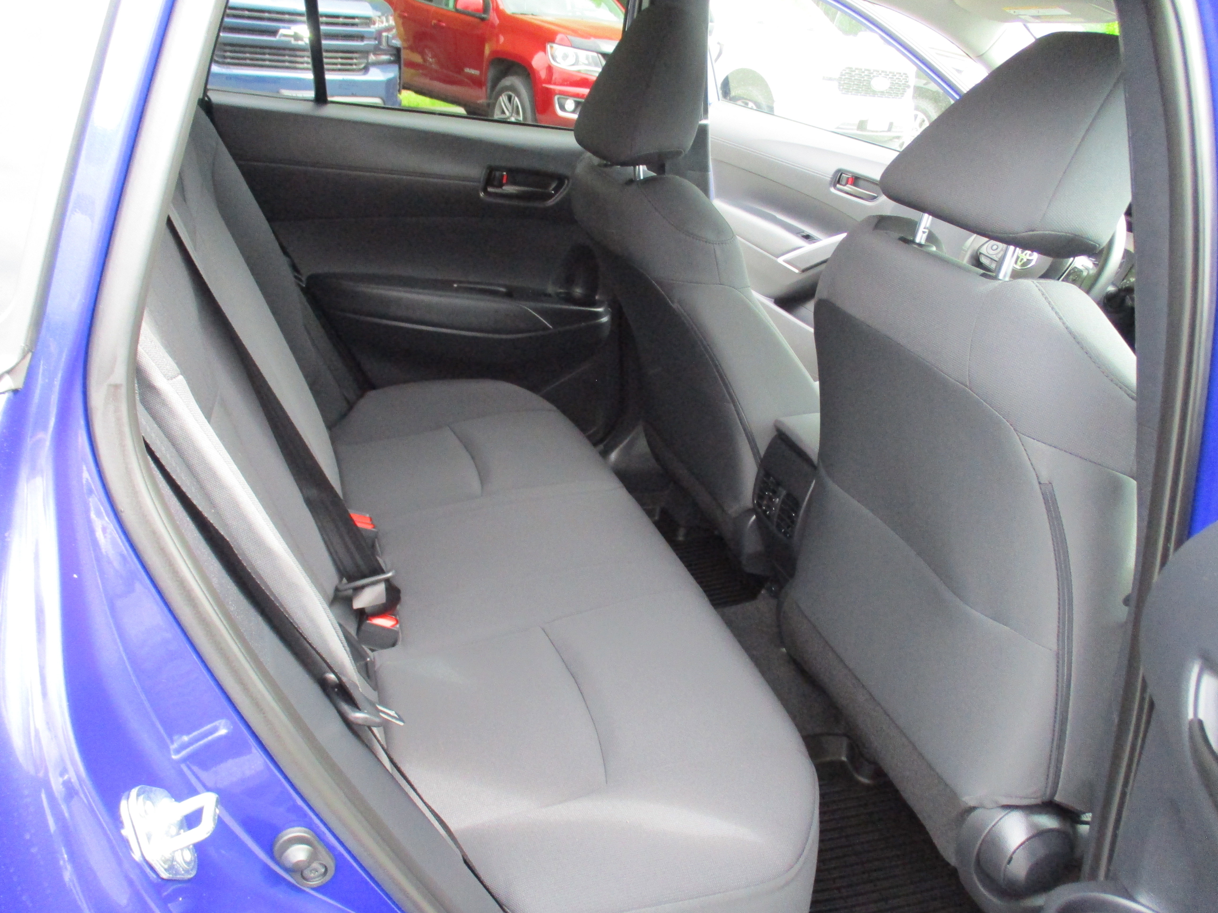 Used 2024 Toyota Corolla Cross LE AWD/4WD image 14