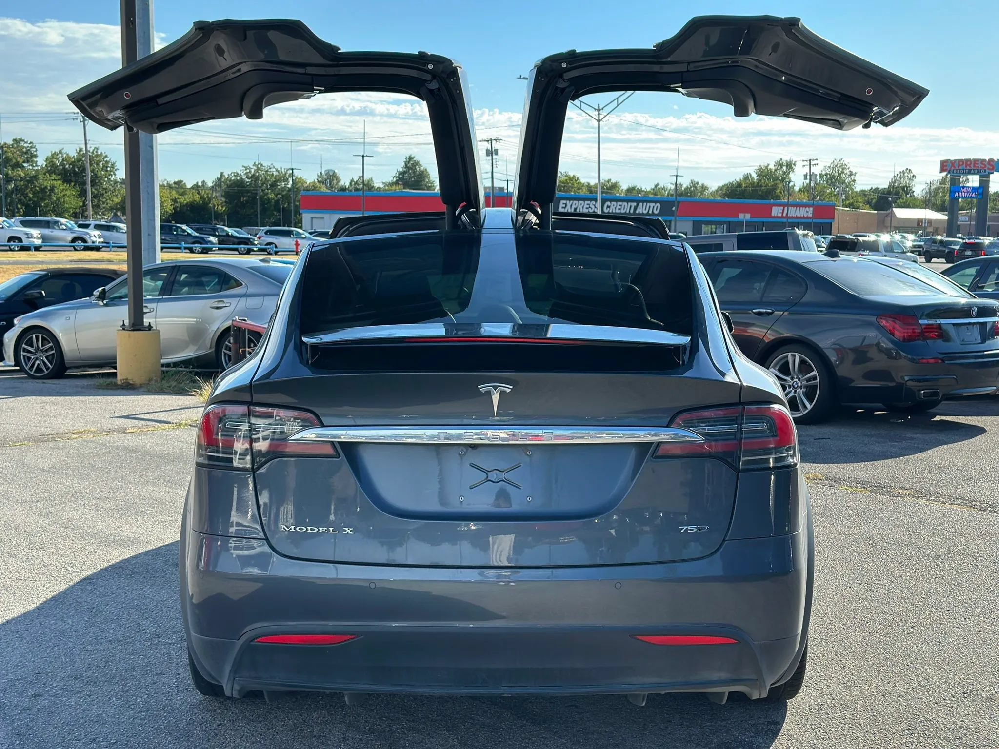 Used 2017 Tesla Model X 75D AWD/4WD image 12