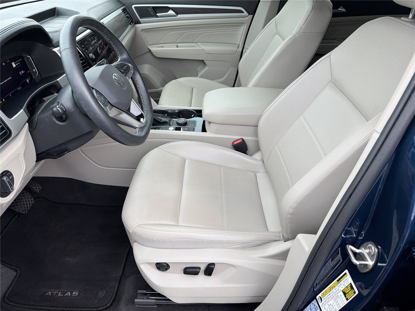 Used 2022 Volkswagen Atlas SE AWD/4WD image 8