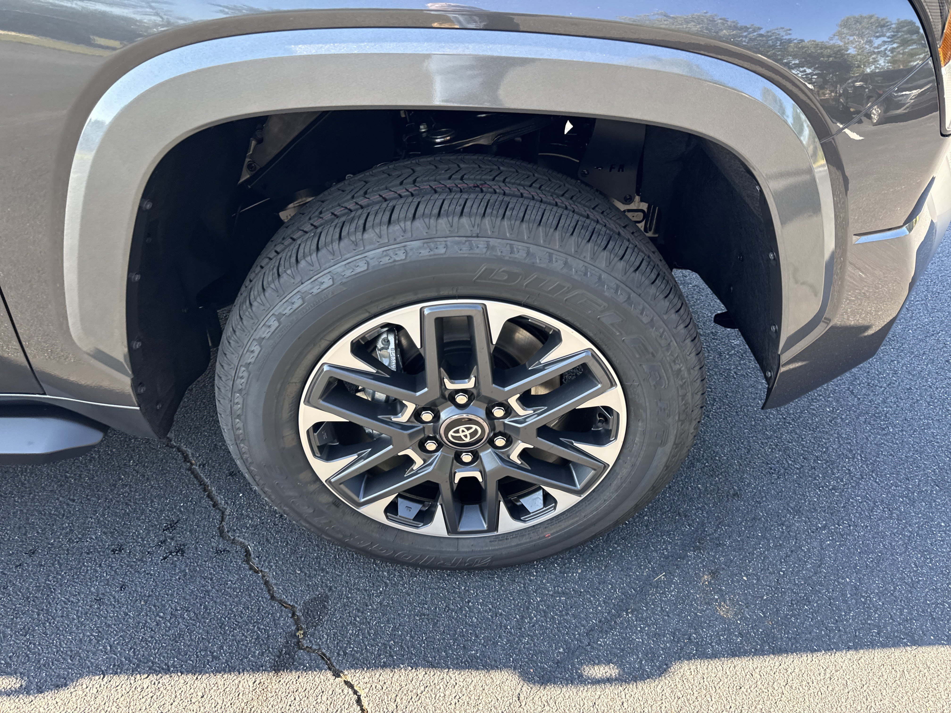 New 2026 Toyota Tundra Limited AWD/4WD image 10