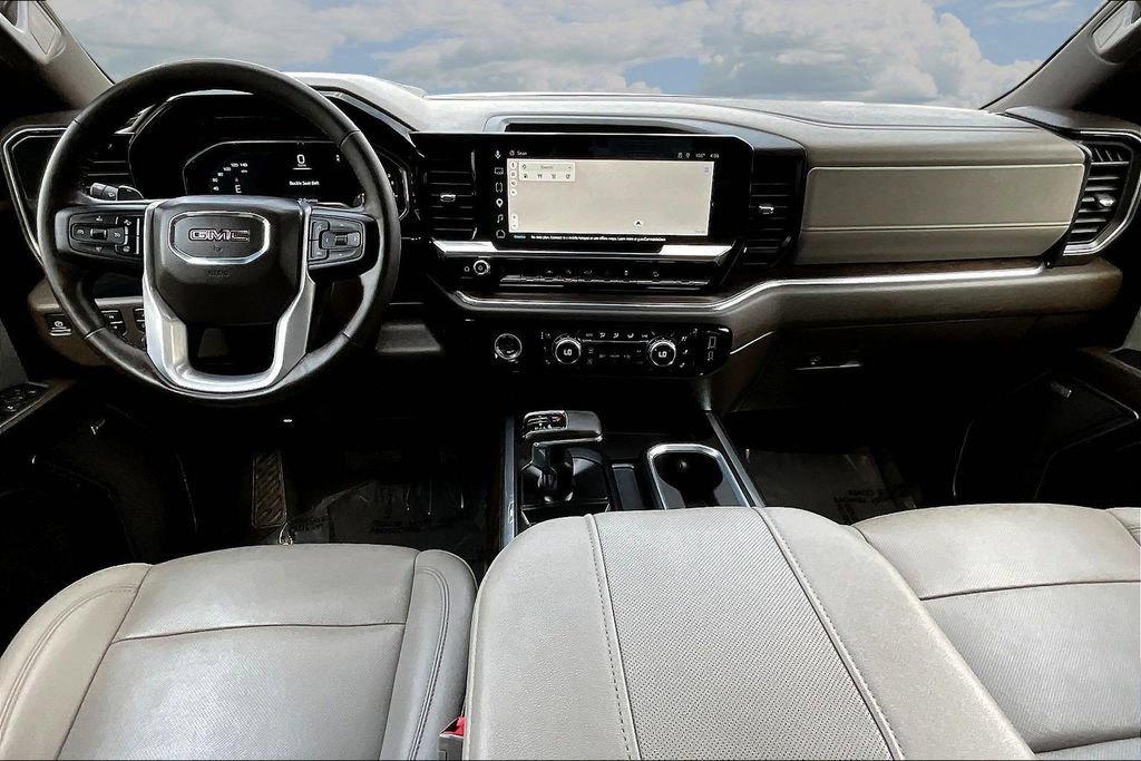 Used 2023 GMC Sierra 1500 SLT w/ SLT Premium Package AWD/4WD image 10