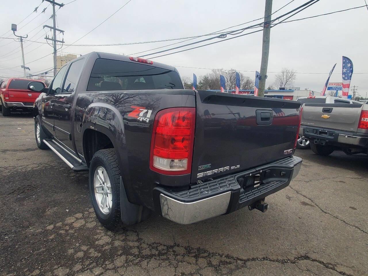 Used 2010 GMC Sierra 1500 SLE w/ Power Pack Plus image 3