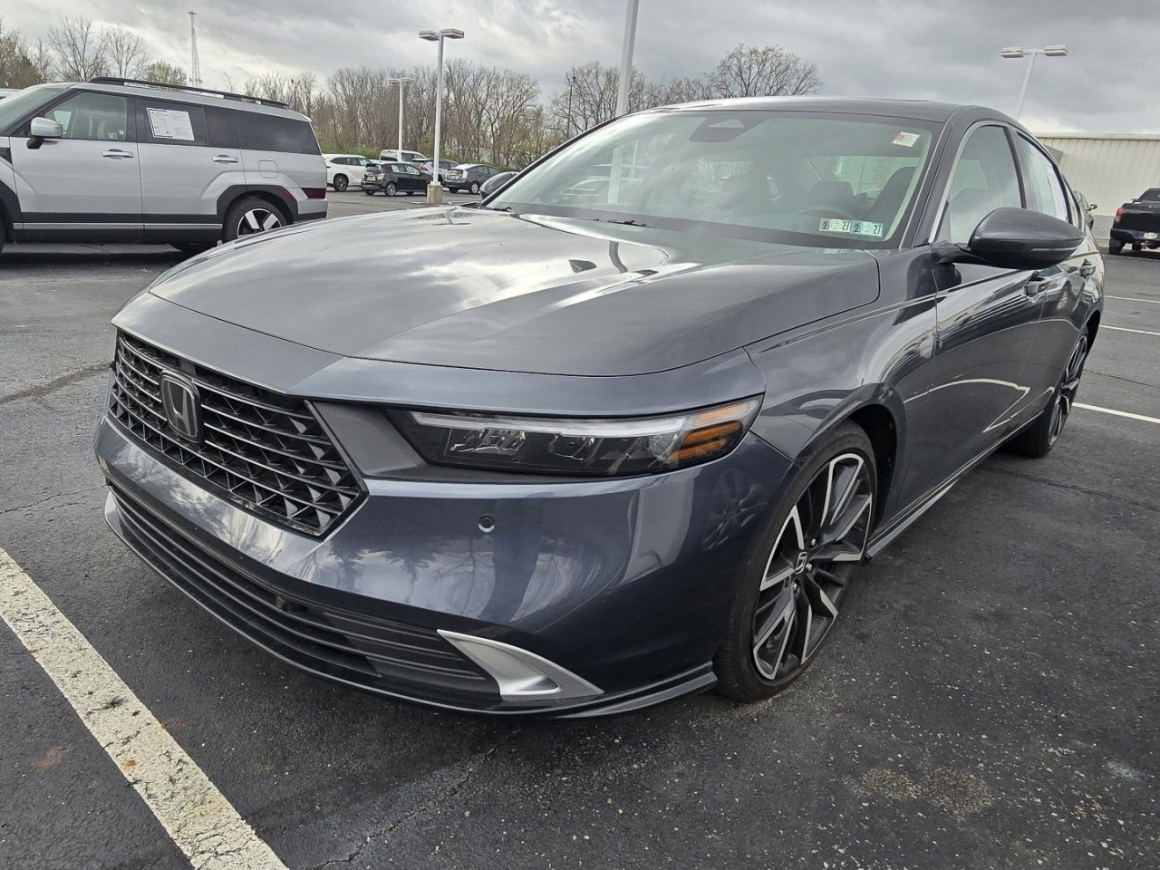 Used 2024 Honda Accord Touring image 3