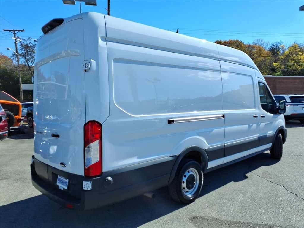 Used 2024 Ford Transit 250 148 High Roof Extended image 4