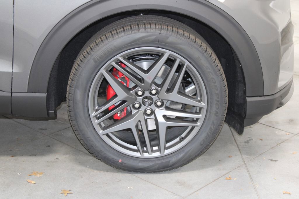 New 2026 Ford Explorer ST w/ Sun And Sound Package image 11