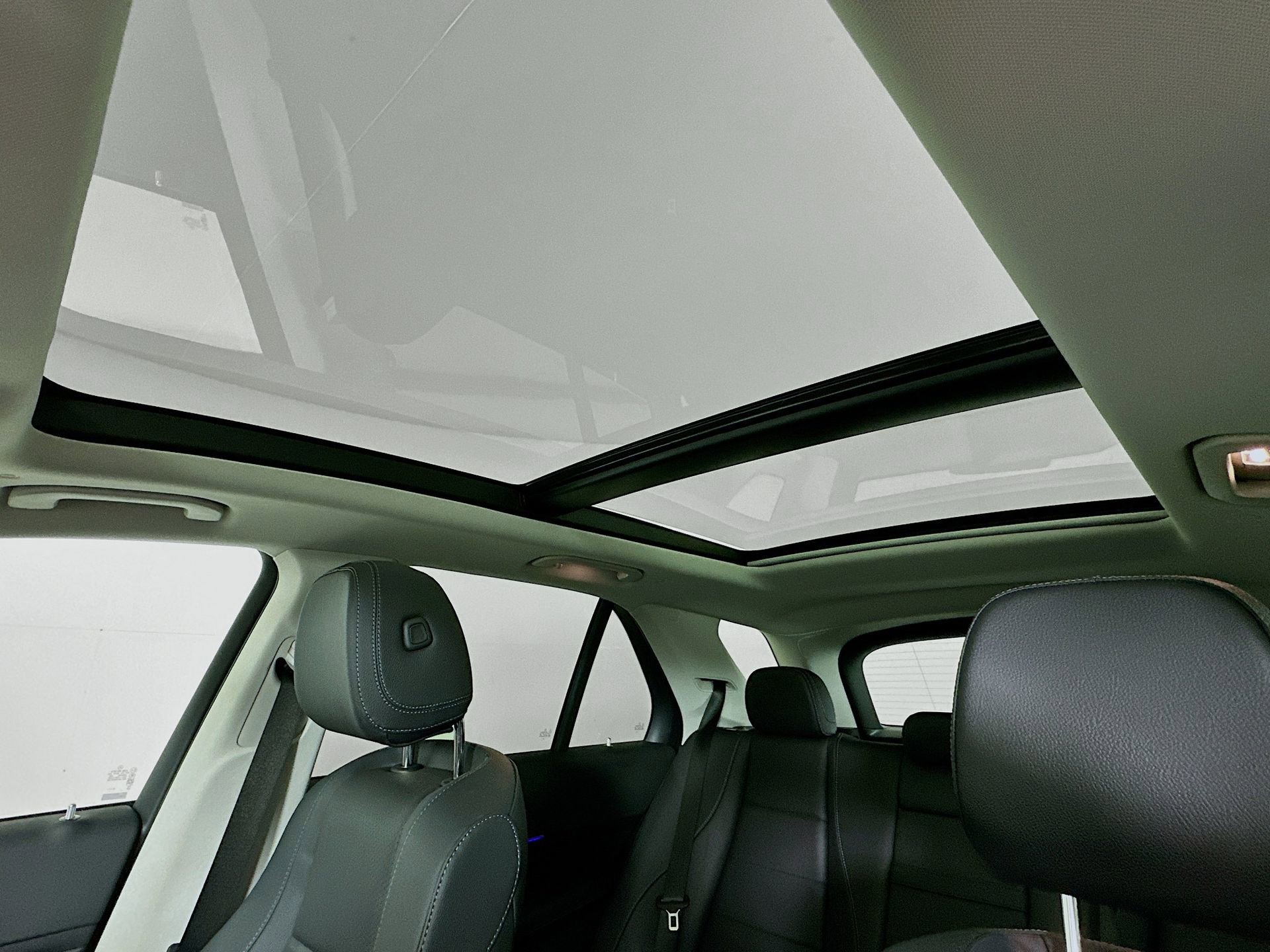 Certified 2025 Mercedes-Benz GLE 350 4MATIC image 24