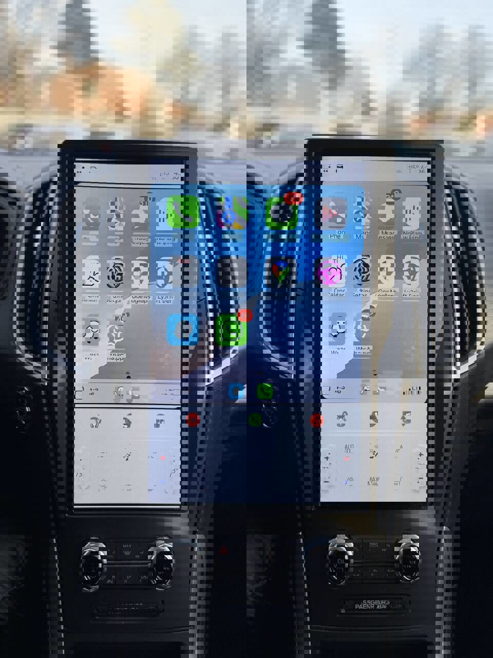 Used 2022 Ford Edge SE w/ Black Appearance Package image 17