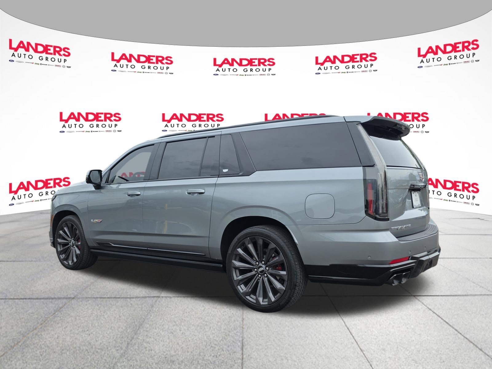 Used 2026 Cadillac Escalade ESV V AWD/4WD image 5