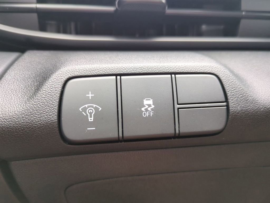 New 2026 Hyundai Elantra SEL Sport image 26