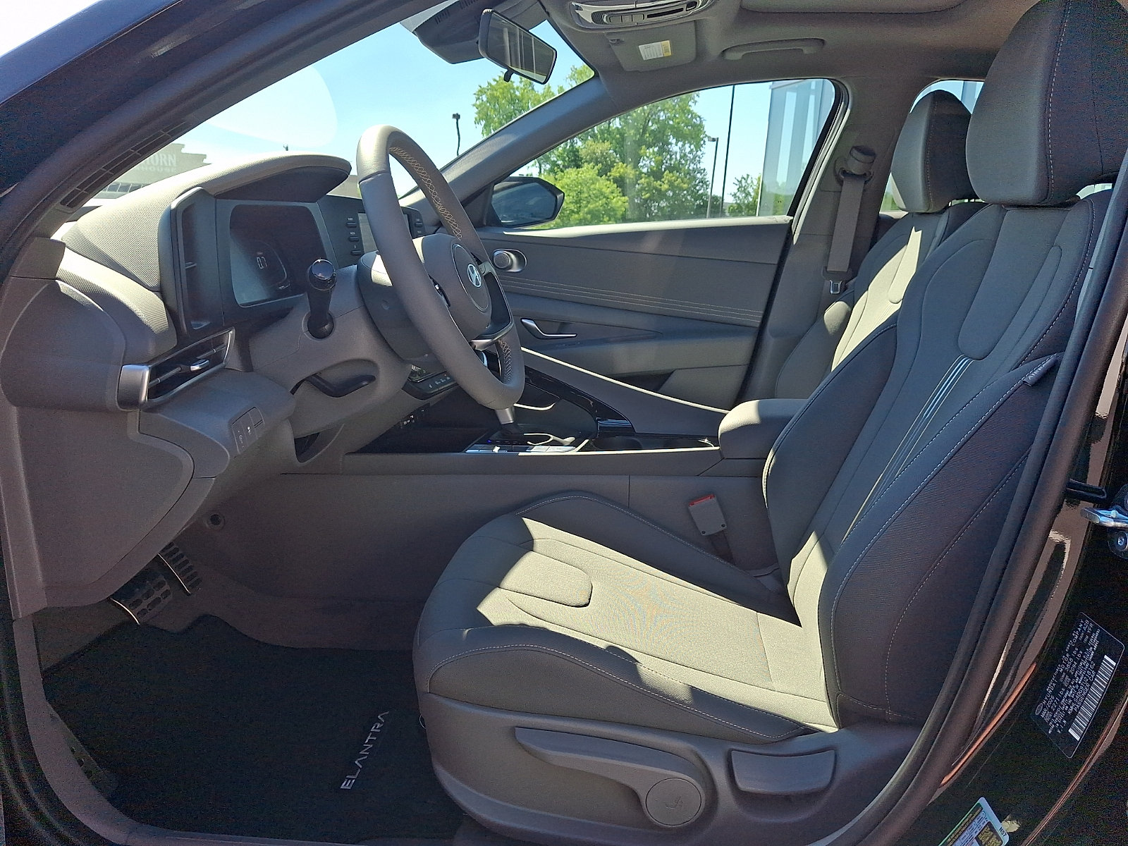 New 2026 Hyundai Elantra SEL Sport Premium FWD image 7